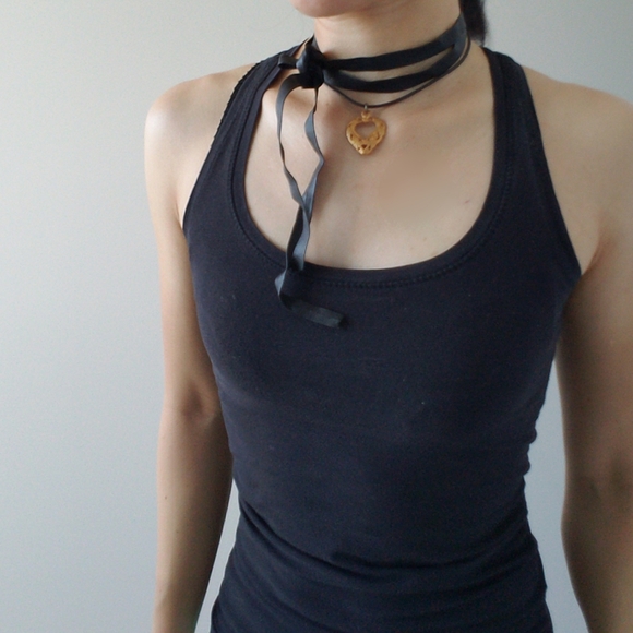 🌟2for$10 Gold Heart Black Cord Choker Necklace - Picture 2 of 6